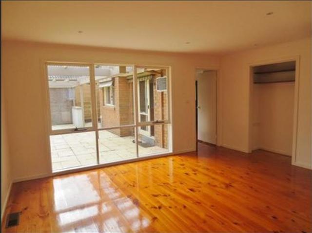 House for rent in Macleod, Melbourne