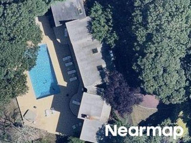 House for sale in North Sea, Town of Southampton