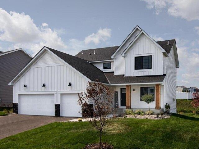 House for sale in Lakeville