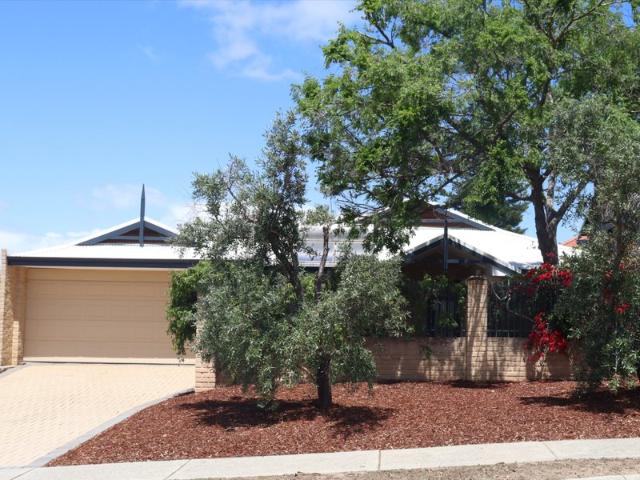 House for sale in Willagee, City of Melville