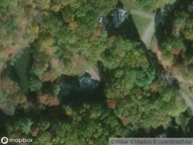 House for sale in Goodview