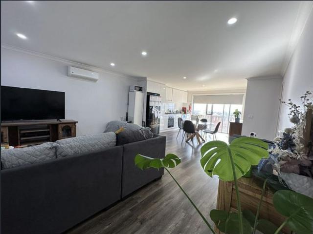 Apartment for rent in Darley, Victoria