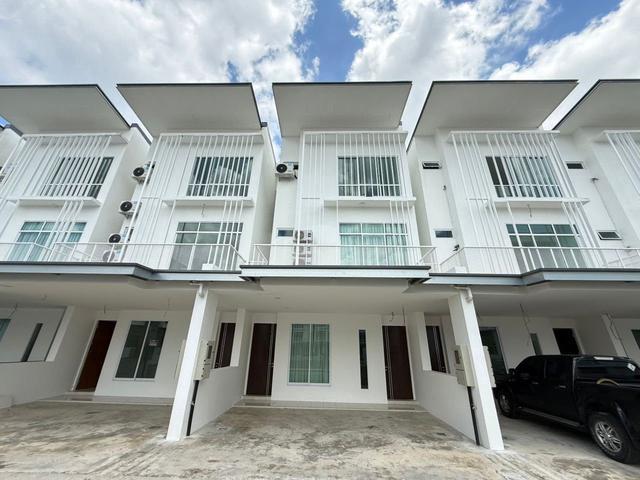Townhouse for sale in Kuching, Sarawak