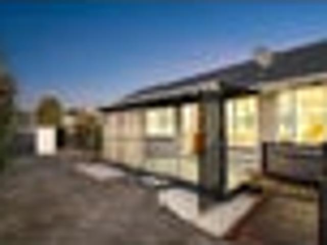 House for sale in Chaslands, Canterbury