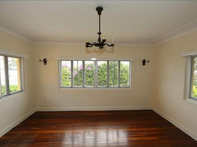 House for rent in Seven Hills, Greater Brisbane