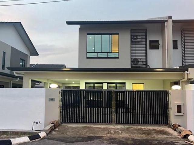 Terraced House for sale in Serian, Serian Bazaar