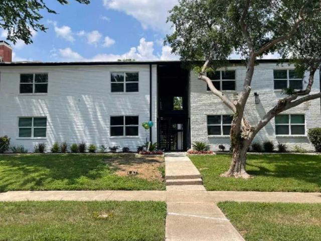 Apartment for rent in Swiss Avenue Historic District, Dallas