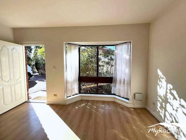 Townhouse for rent in Applecross, Western Australia