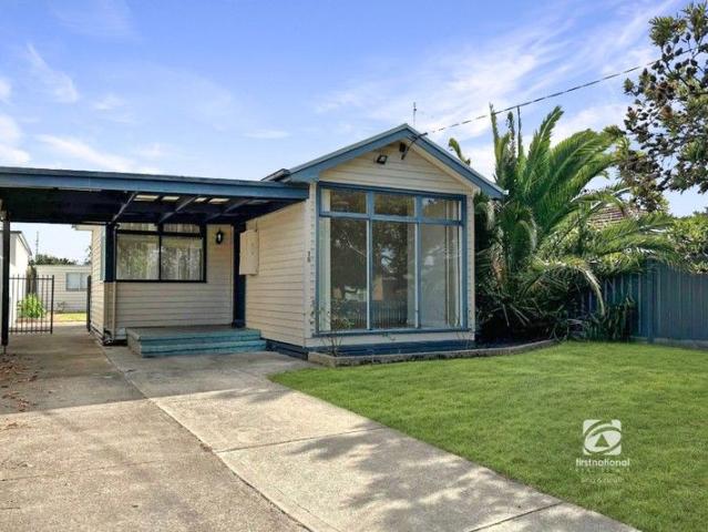 House for sale in Lakes Entrance, Victoria