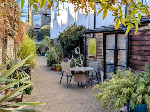 Studio for rent in South Hackney, Greater London