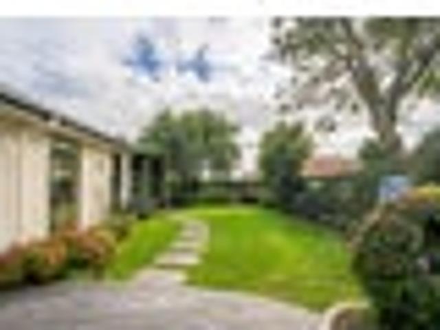 House for sale in Stoke