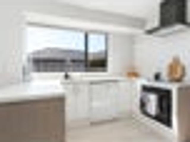 House for sale in Chaslands, Canterbury