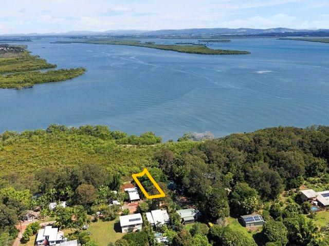 Land for sale in Karragarra Island, Greater Brisbane
