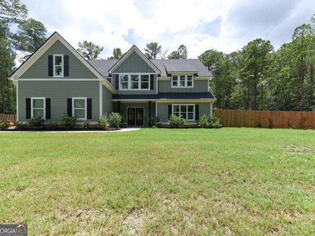 House for sale in Pine Mountain