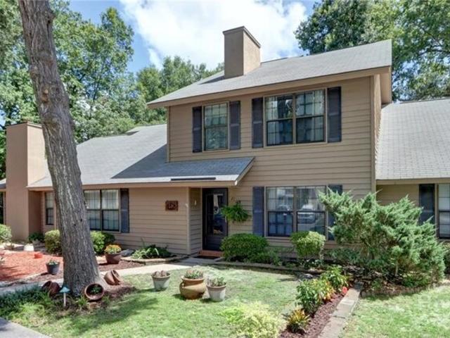 House for sale in Savannah