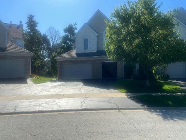 Condo for sale in Aurora, Illinois