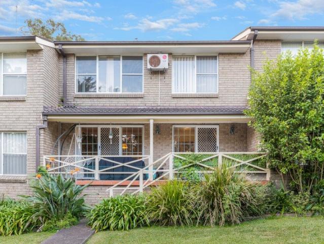 Townhouse for sale in Sutherland, New South Wales
