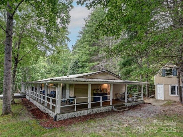 House for sale in Clyde