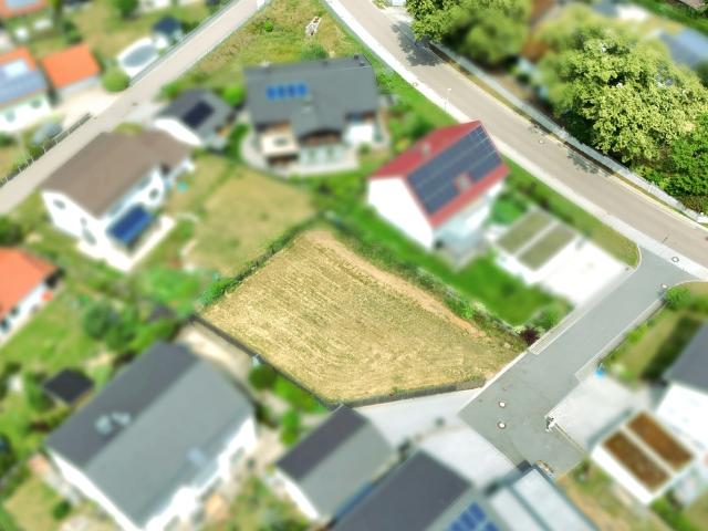 Erdgeschosswohnung kaufen in Wenzenbach, Bayern