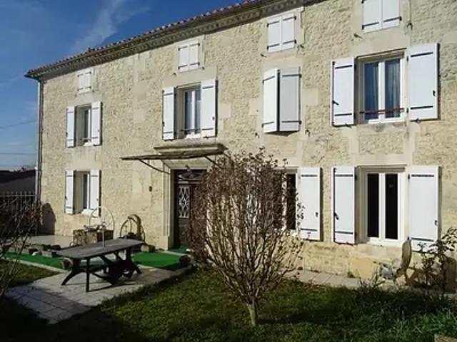 Maison vente à Cognac, Hiersac