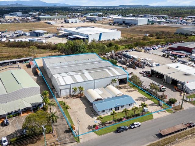 Warehouse for rent in Bohle, Queensland