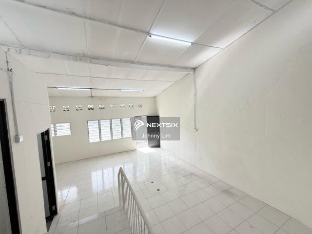 Shop for sale in Kajang, Langat