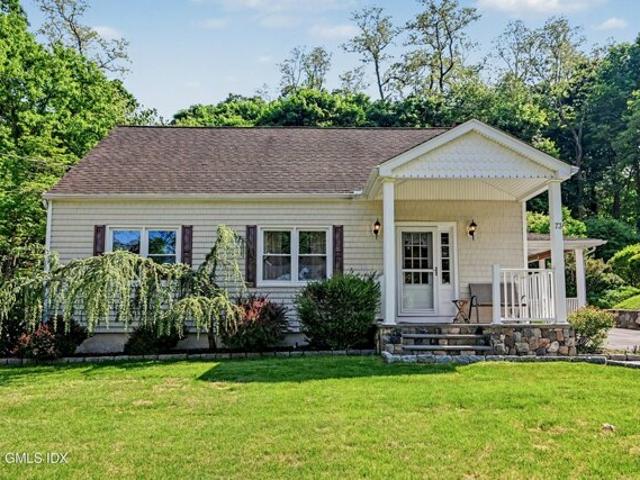 House for sale in Cos Cob, Connecticut