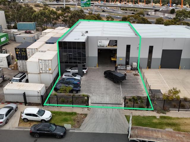 Warehouse for rent in The Junction, Melbourne