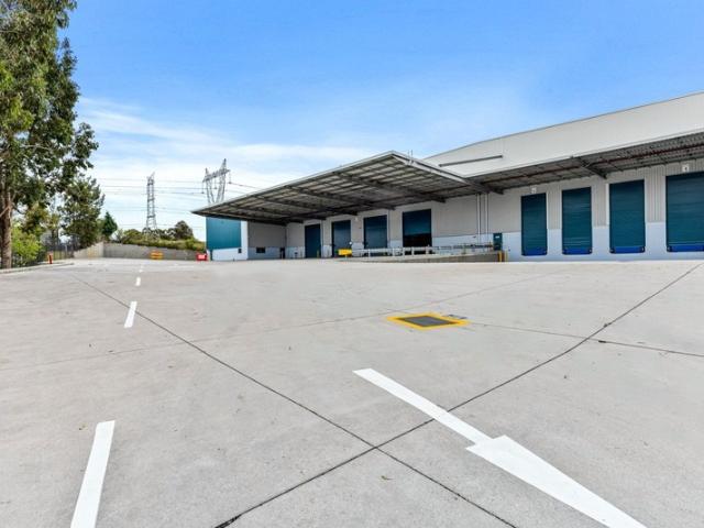 Warehouse for rent in Erskine Park, Sydney
