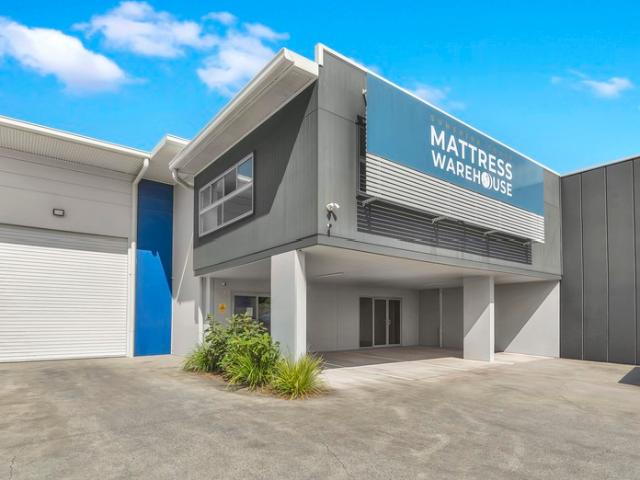 Warehouse for rent in Kings Creek, Queensland