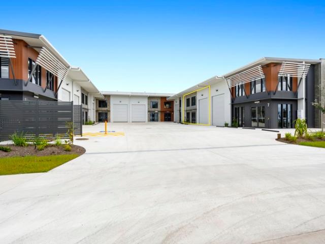 Warehouse for rent in Kings Creek, Queensland