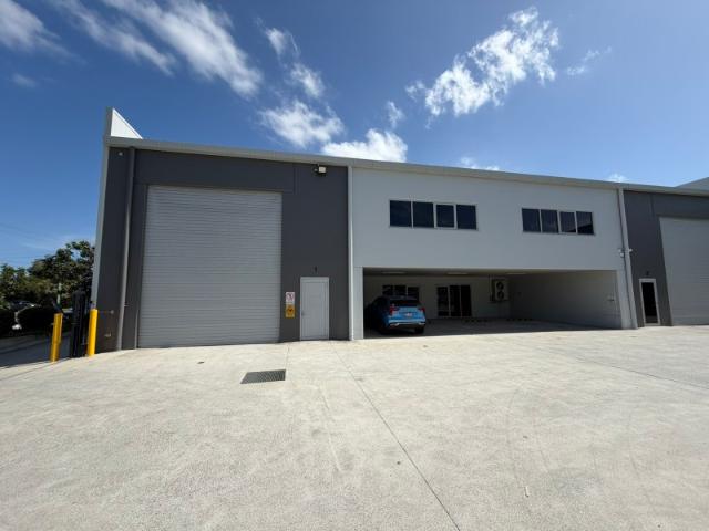 Warehouse for rent in Kings Creek, Queensland