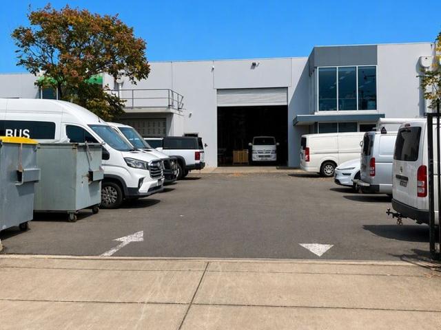 Warehouse for rent in Horseshoe Creek, South Australia