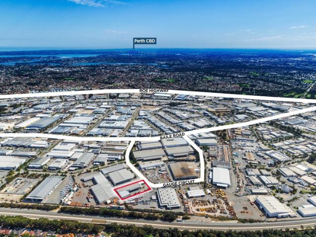 Warehouse for rent in Canning Vale, Western Australia