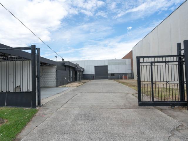 Warehouse for rent in Camerons Creek, Victoria