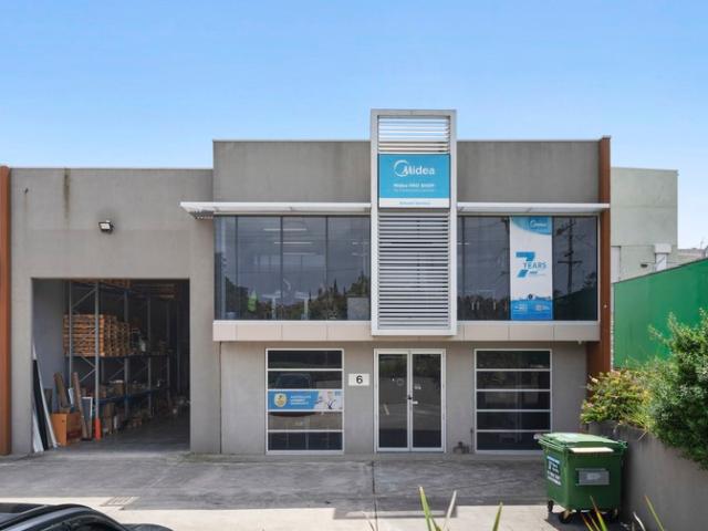 Warehouse for rent in Burwood, Melbourne