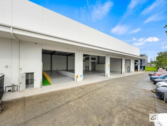 Warehouse for rent in Toombul, Queensland