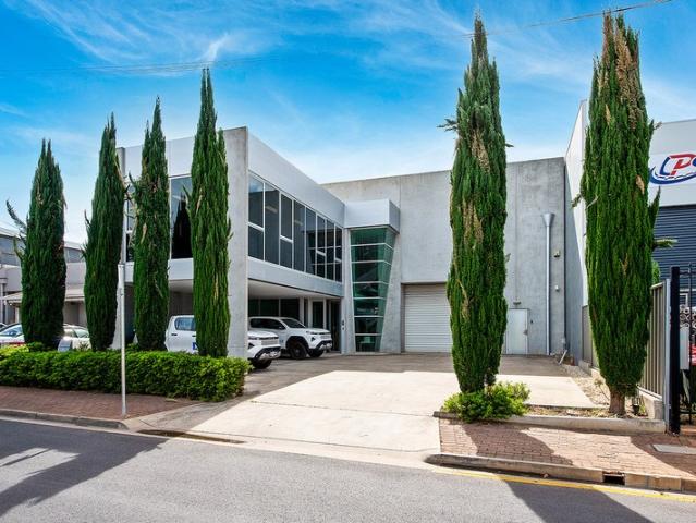 Warehouse for rent in Thebarton, Adelaide