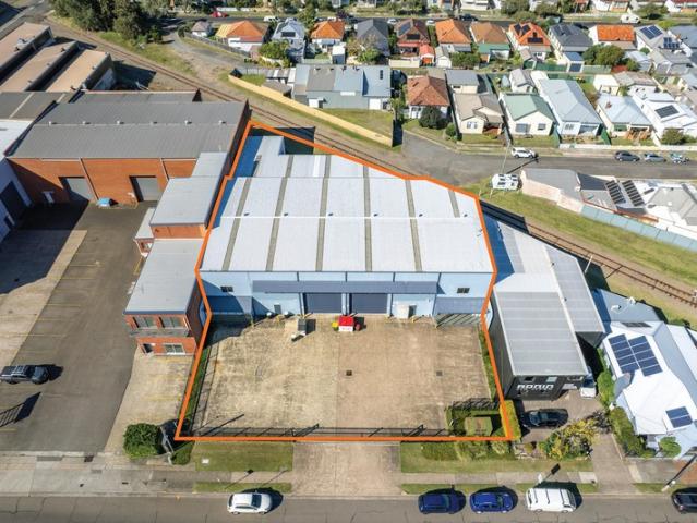 Warehouse for rent in Ambergate, New South Wales