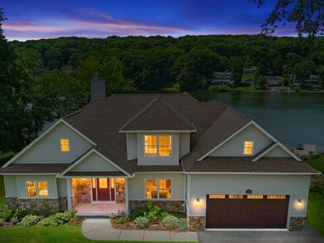 House for sale in Passaic, New Jersey