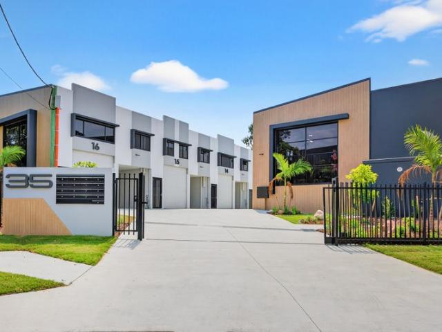 Warehouse for sale in Fernbrook, Queensland