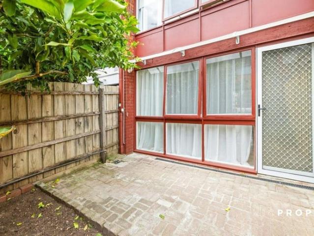 Townhouse for rent in Camerons Creek, Victoria