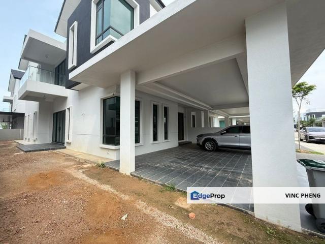 House for sale in Malaka