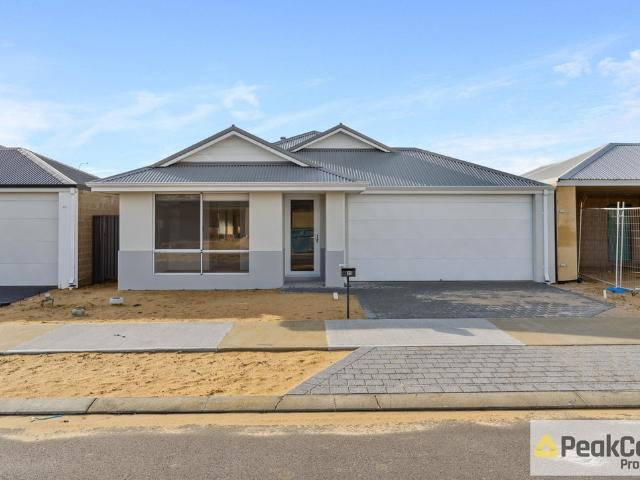 House for rent in Lakelands