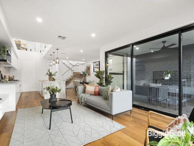 Townhouse for rent in Altona North, Melbourne