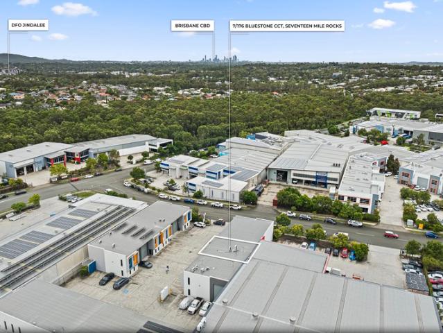 Warehouse for rent in Toombul, Queensland