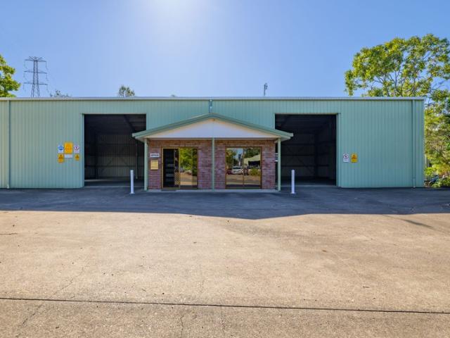 Warehouse for rent in Southside, Queensland