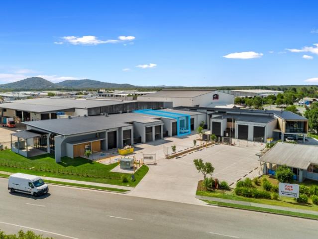 Warehouse for rent in Kings Creek, Queensland