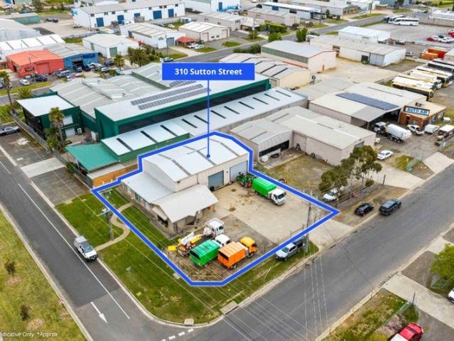 Warehouse for rent in Delacombe, Ballarat