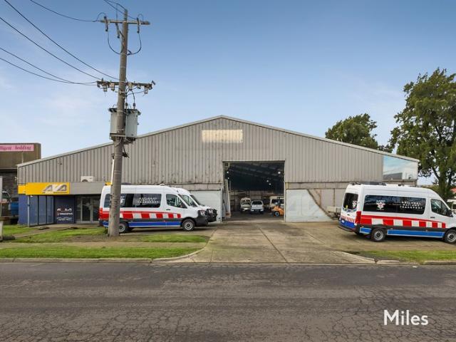 Warehouse for rent in Campbellfield, Melbourne